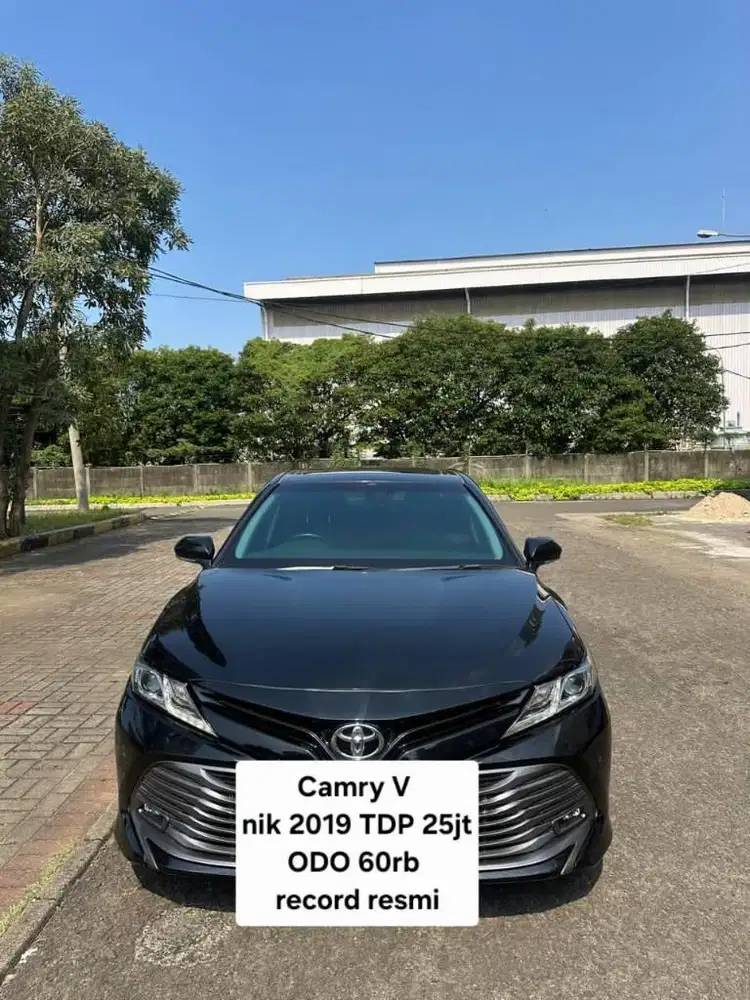 Toyota Camry V 2019 tdp25jt odo60rb 2020 hitam record beres