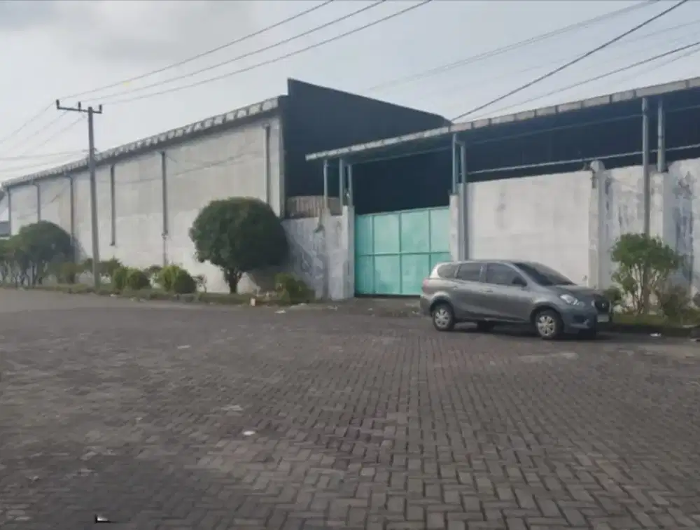 Gudang Surimulia Margomulyo. Komplek bebas banjir. Akses kontainer