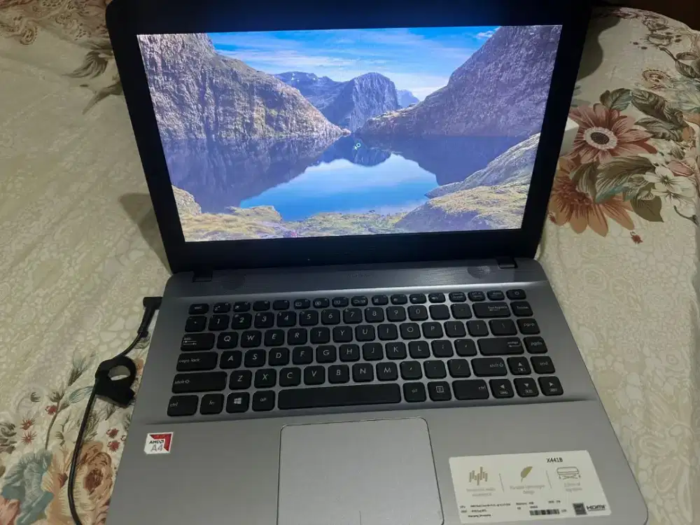 Laptop Asus X441B