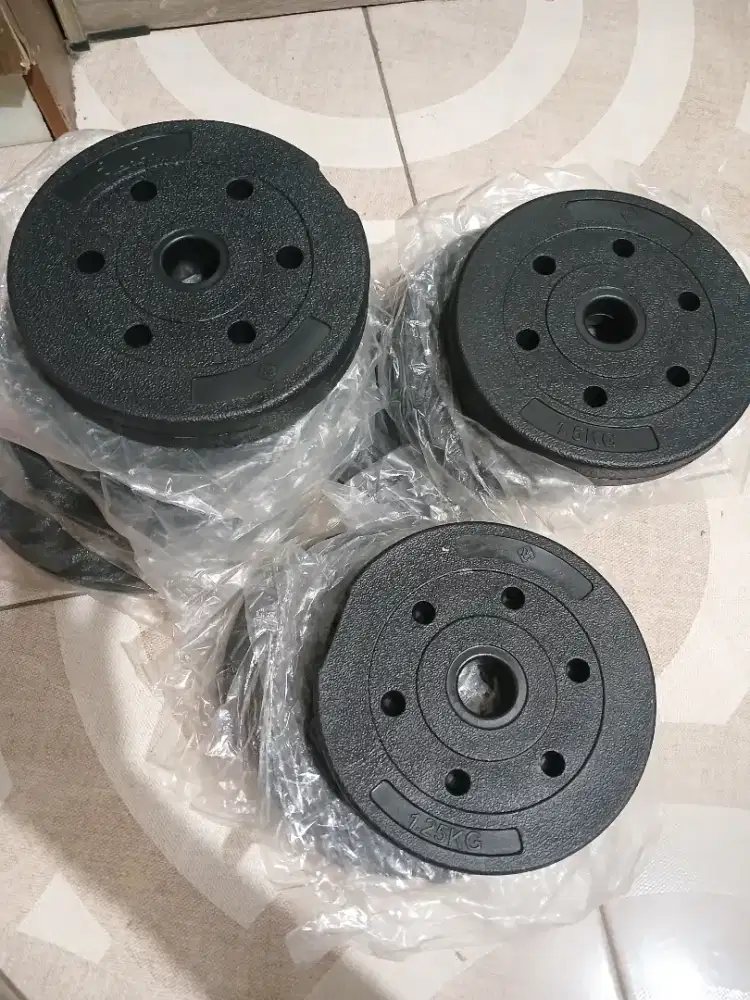 DUMBLLE FULLSET 20 KG BARU TIDAK PERNAH PAKAI