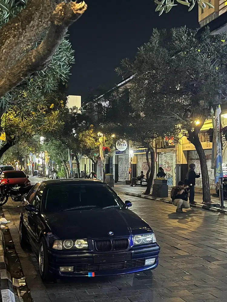 BMW 318i 1998 Bensin