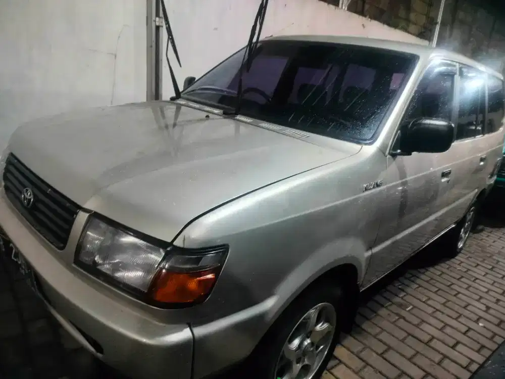 Toyota kijang kapsul lgx th99/98