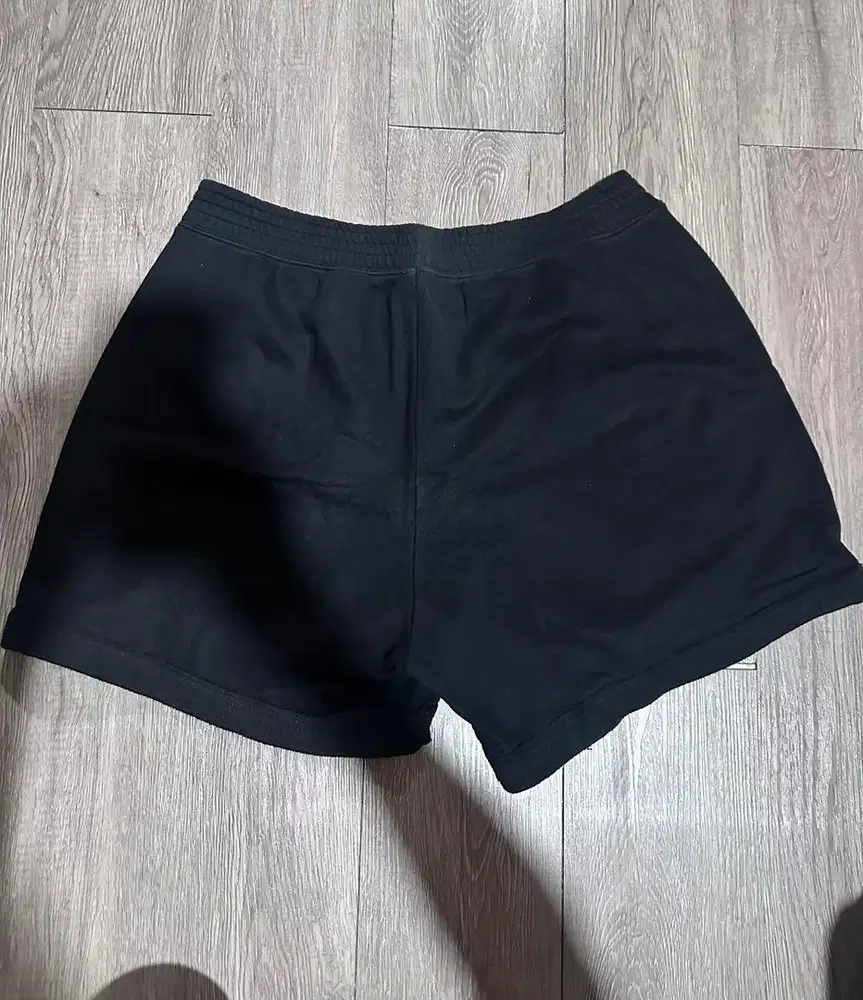 Relaxed Short Pants H&M Size M Unisex fit Size 34