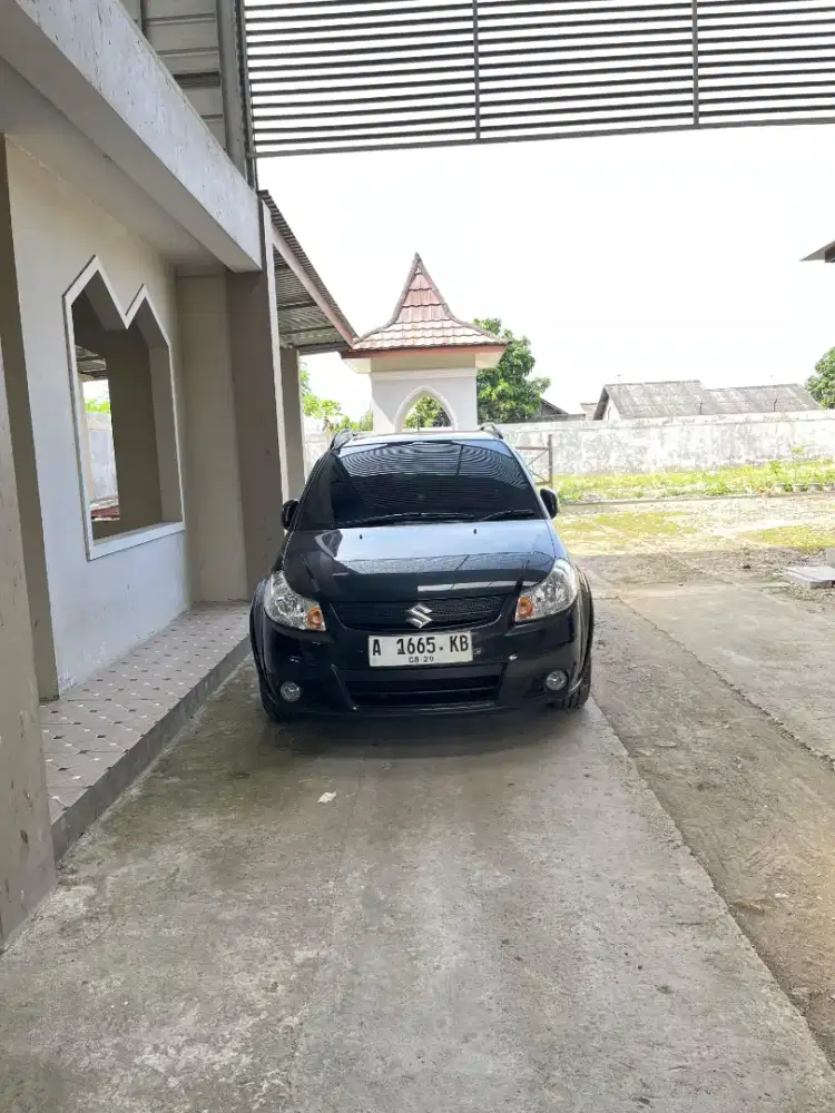 Dijual mobil sx4 xover