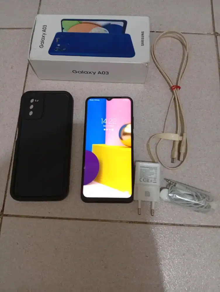 Samsung hitam.  A 02S  # 3/32 GB