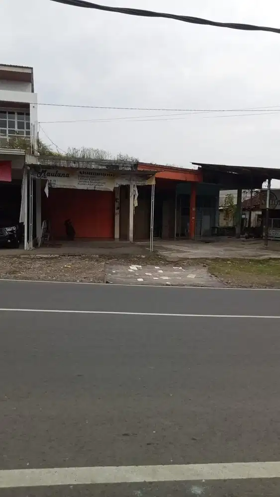 Ruko Rumah 2 Lantai Carport + Garasi