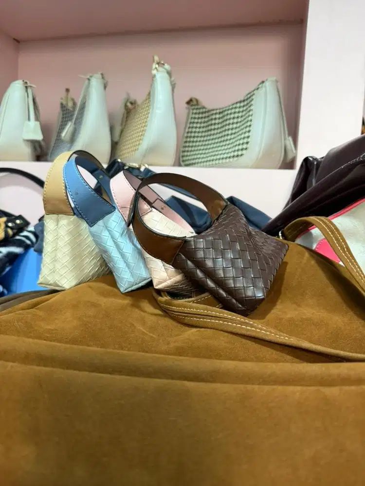 DICARI HOST LIVE TIKTOK UNTUK BRAND FASHION