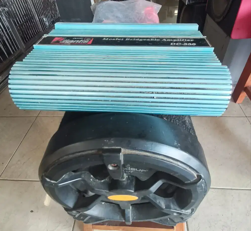 Audio Mobil Subwoofer 8in, merk Grendur + Power merk Atlantis+ box,dps