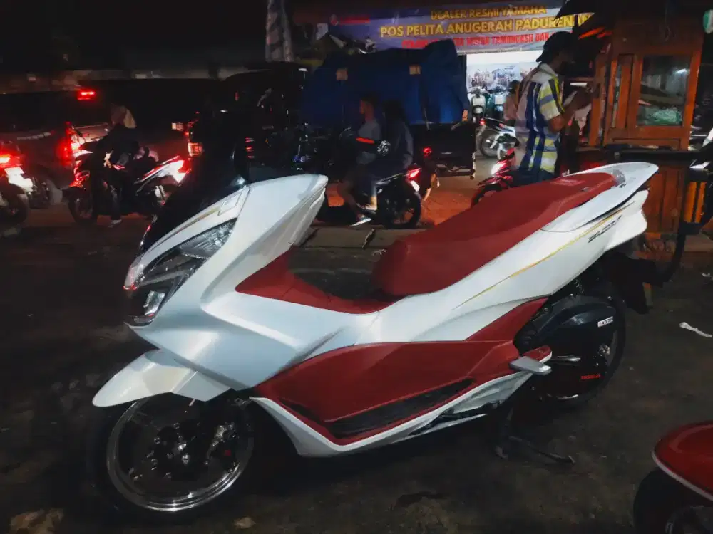 Honda PCX CBU Vietnam 2017 ganteng