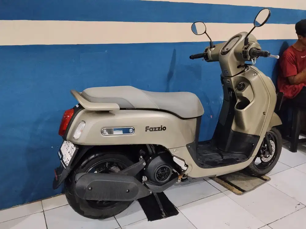 (DIJUAL) YAMAHA FAZZIO LUX HYBRID 2025