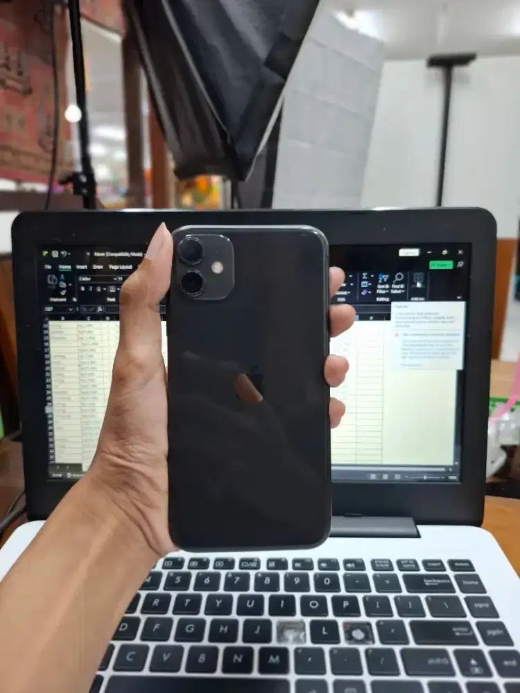Iphone 11 64Gb Ibox Mulus Siap Pakai