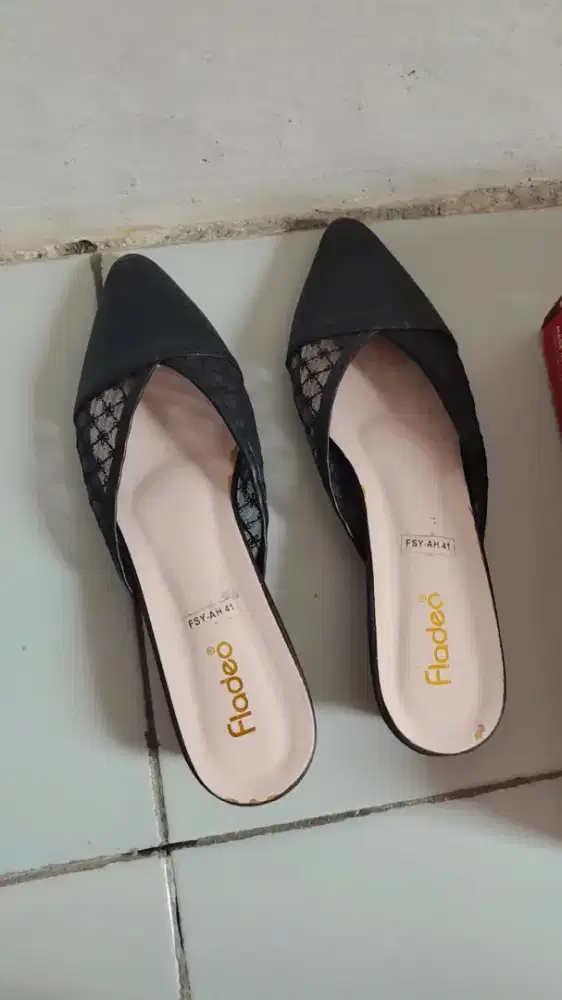 Sepatu flatshoes fladeo