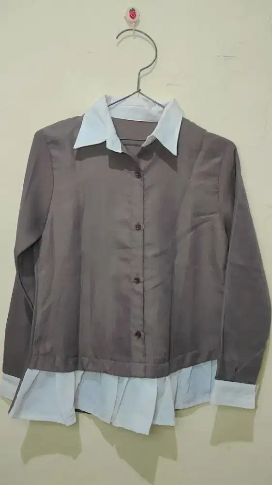 Blouse kemeja wanita
