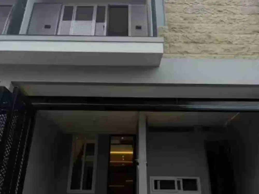 RUMAH BARU BRAND NEW PREMIUM MEWAH SEMI FURNISHED DURI KEPA 3 LANTAI SEMI FURNISHED – 6 KAMAR + ROOFTOP