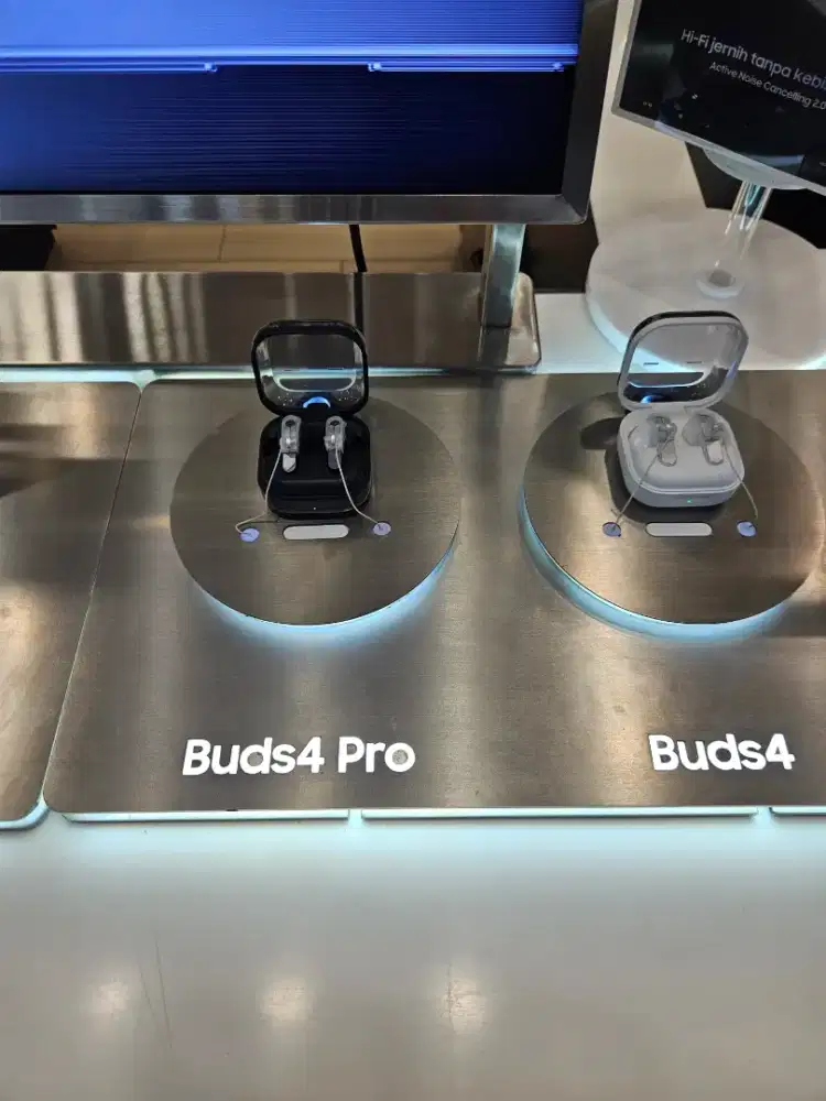 Galaxy buds 4 pro