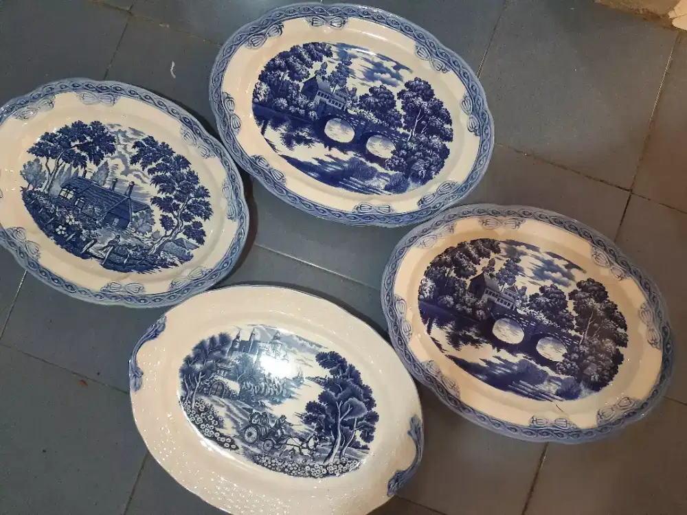 DIJUAL PIRING ANTIK MOTIF