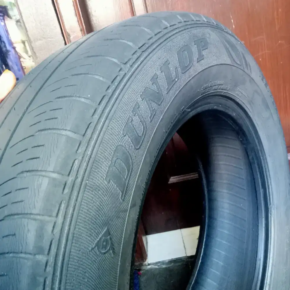 Ban Dunlop 185/ 70 14