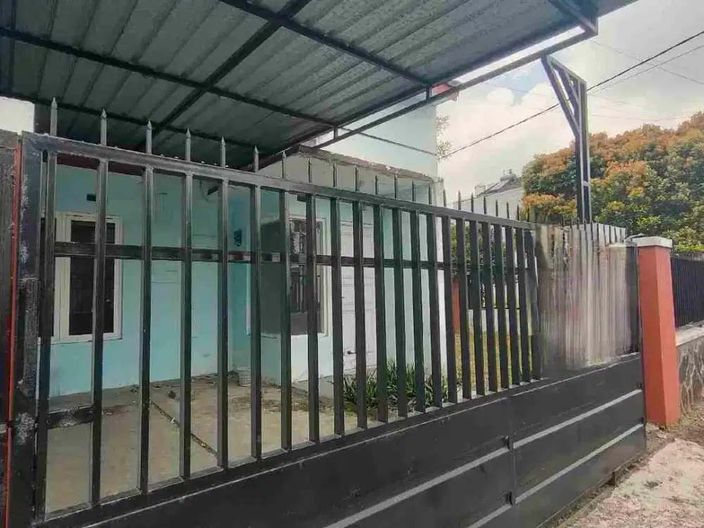 Rumah Saxophone Dekat Alfamart Kampus Unibraw