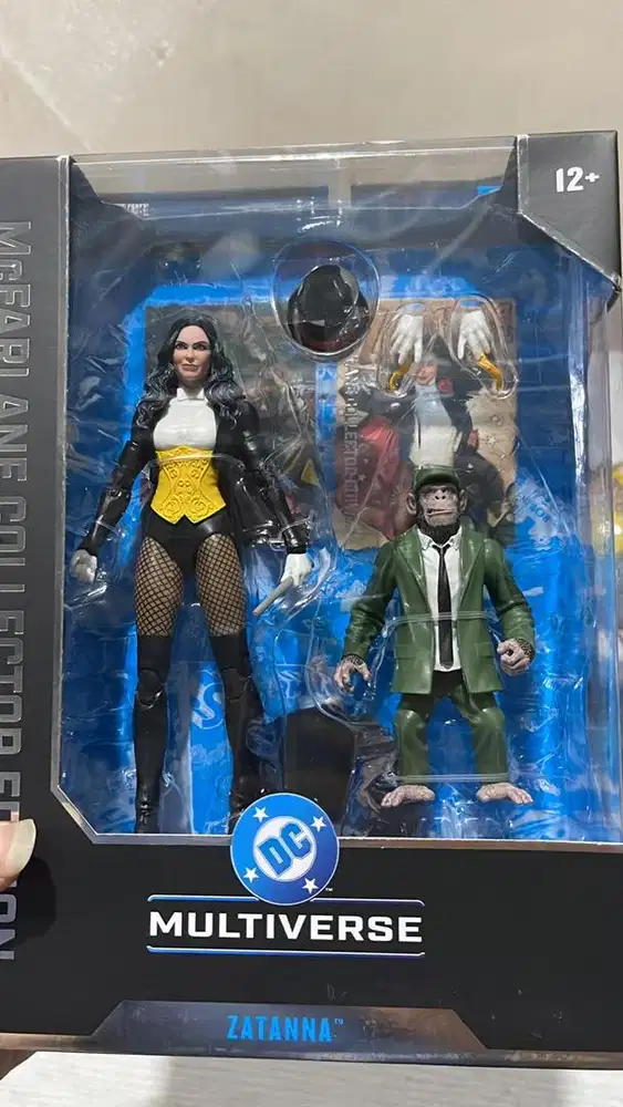McFarlane Toys Zatanna w/Detective Chimp (DC Classic) Action Figure