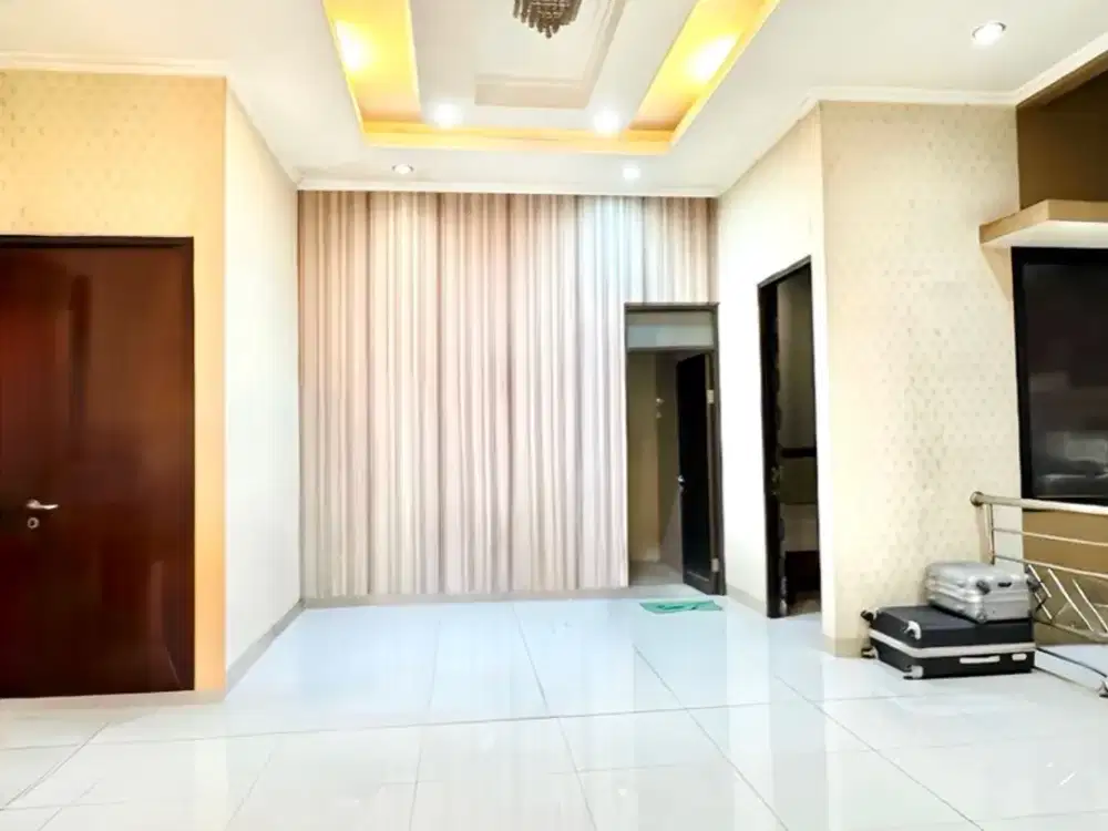 DIJUAL RUMAH HOOK MINIMALIS HADAP TIMUR DAN UTARA JUAL MURAH DI KALIDERES PERMAI