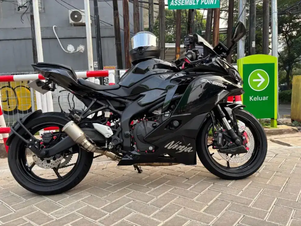 Kawasaki ZX25R TFT 2023 BEST DEAL