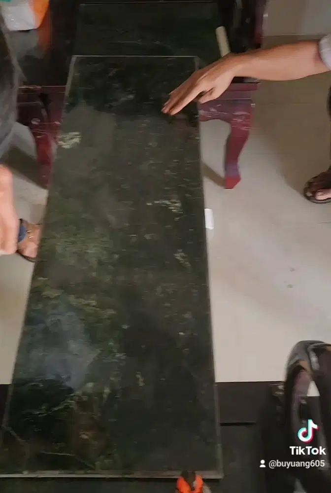 MEJA DAN KURSI BATU GIOK