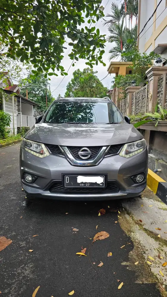 JUAL CEPAT 2015 Nissan X-Trail 2.5 A/T Matic