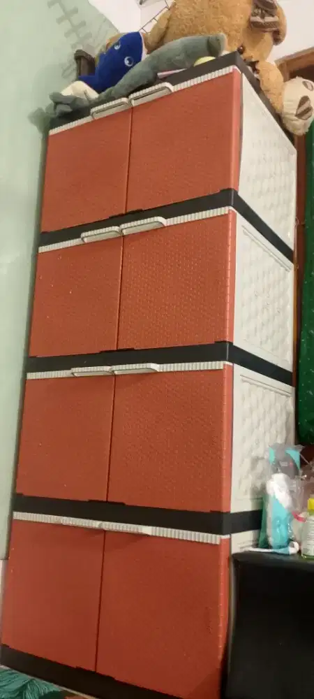 Lemari Plastik Jumbo 8 pintu (4 tingkat)