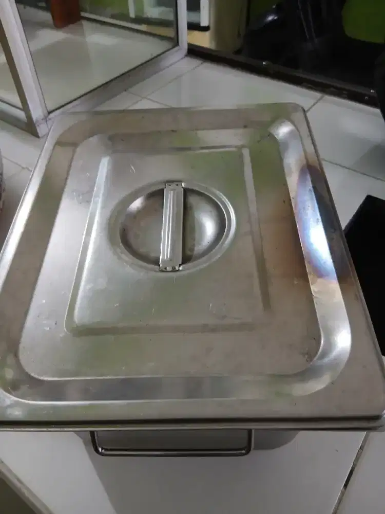 Tempat goreng ayam / kentang