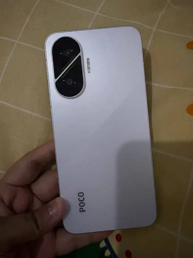 Poco F7 12/512GB