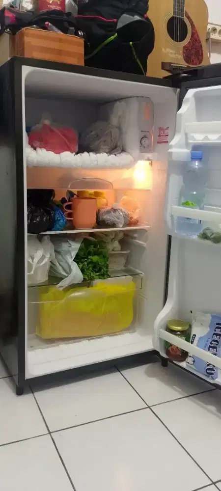 Kulkas Sharp SJX 167 mg (133 Liter)