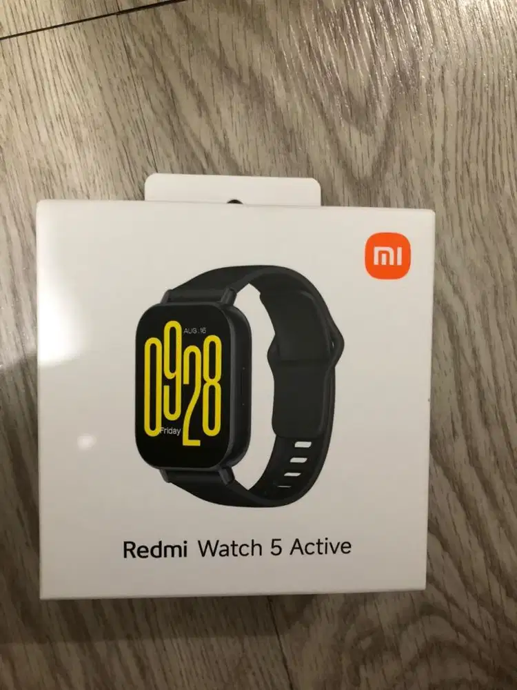 xiaomi redmi watch 5 active | 2.0” LCD Display