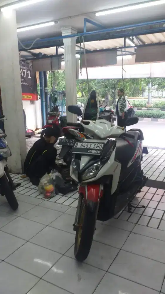 Dijual Honda Vario tekno  110cc tahun 2010 surat lengkap