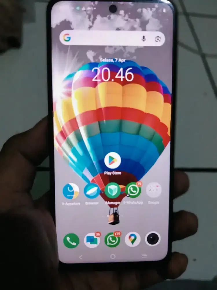 Vivo Y28 6/128 hijau zamrud