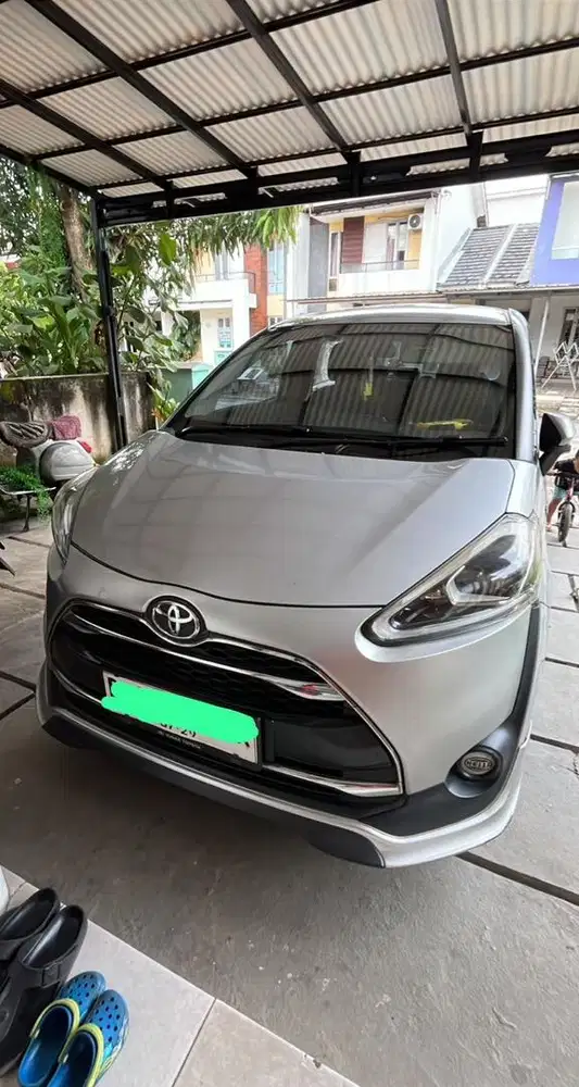 Sienta Q 2017 Black Trim