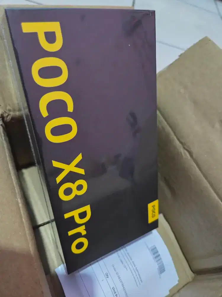 Poco x8 pro.12/512 fullset baru