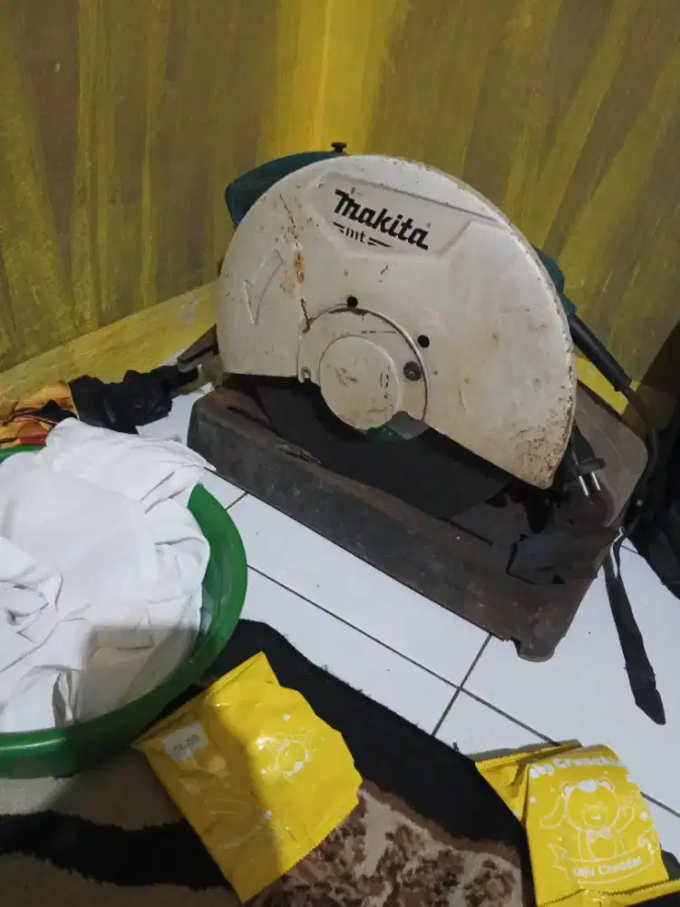 Mesin potong besi sirkel