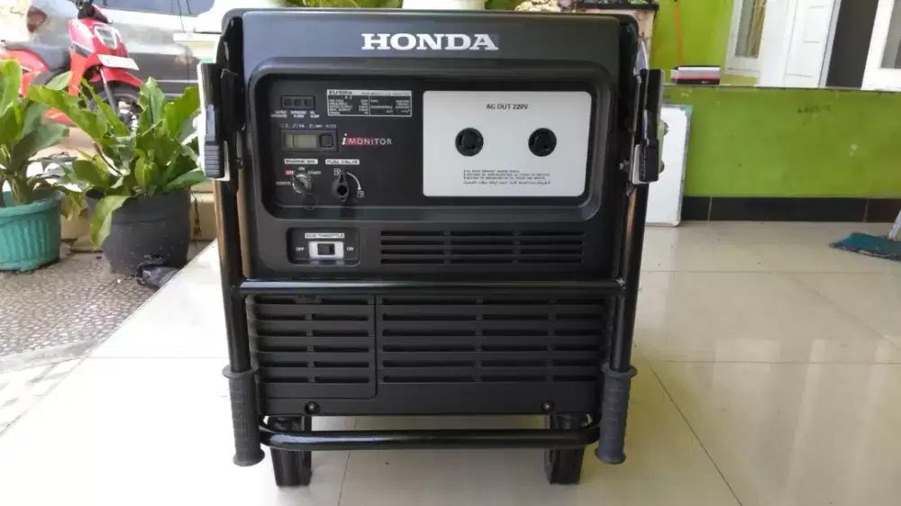 Genset Honda Japan Inverter Silent RU65is Normal