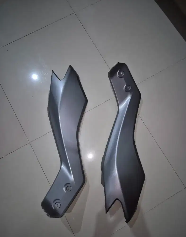 Cover tengah deltabox nmax neo