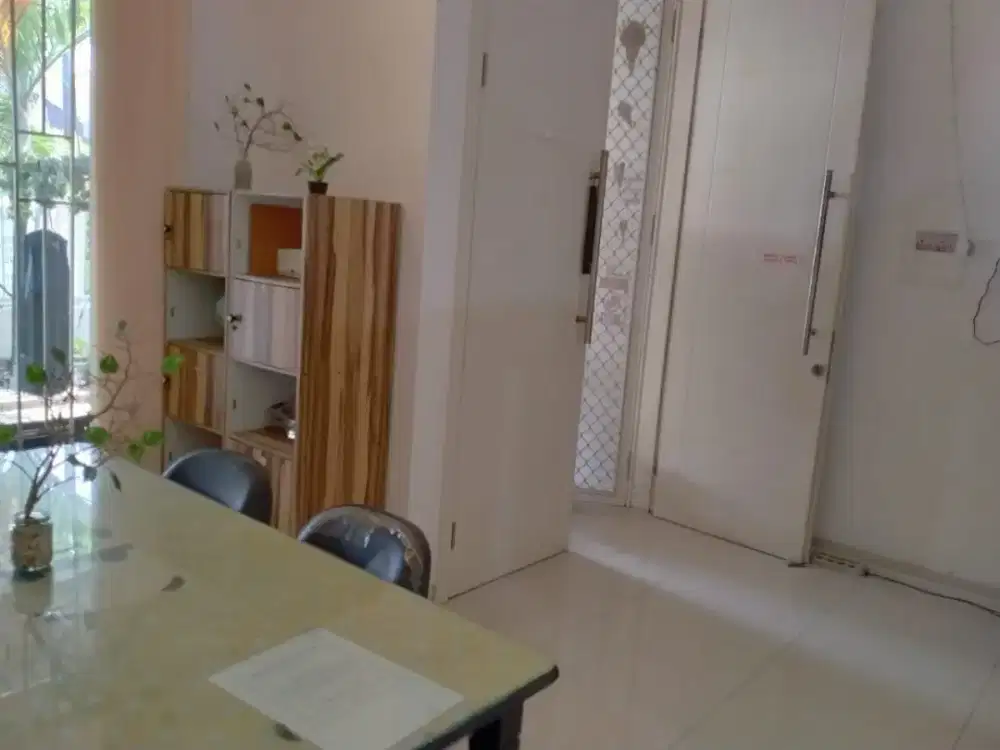 Jual furniture bekas perkantoran meja kursi belajar lemari surabaya