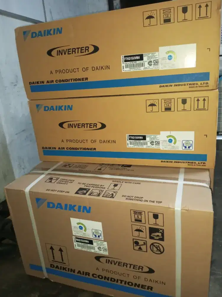 AC Daikin inverter 1/2 PK Thailand ftkq15uvm4 jual berikut pasang