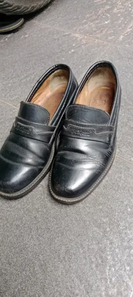 Sepatu kulit kicker no 40/41