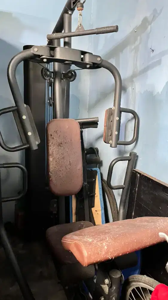 Alat fitnes home gym bekas