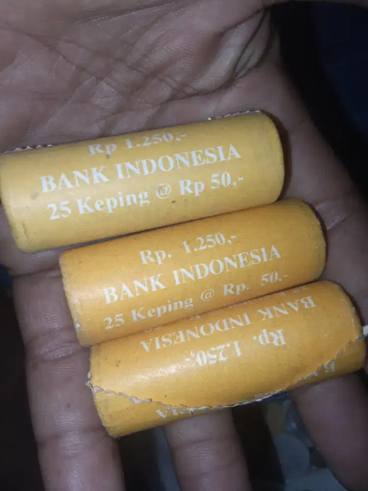 Di jual uang koin 50 rupiah kepodang THN 1999 masih segel