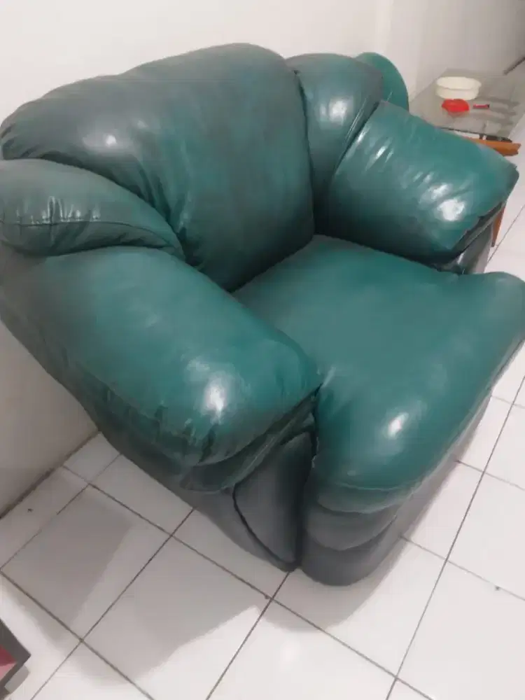 (2 pcs) SOFA UNTUK DI RUMAH KALIAN SANGAT EMPUK DAN NYAMAN