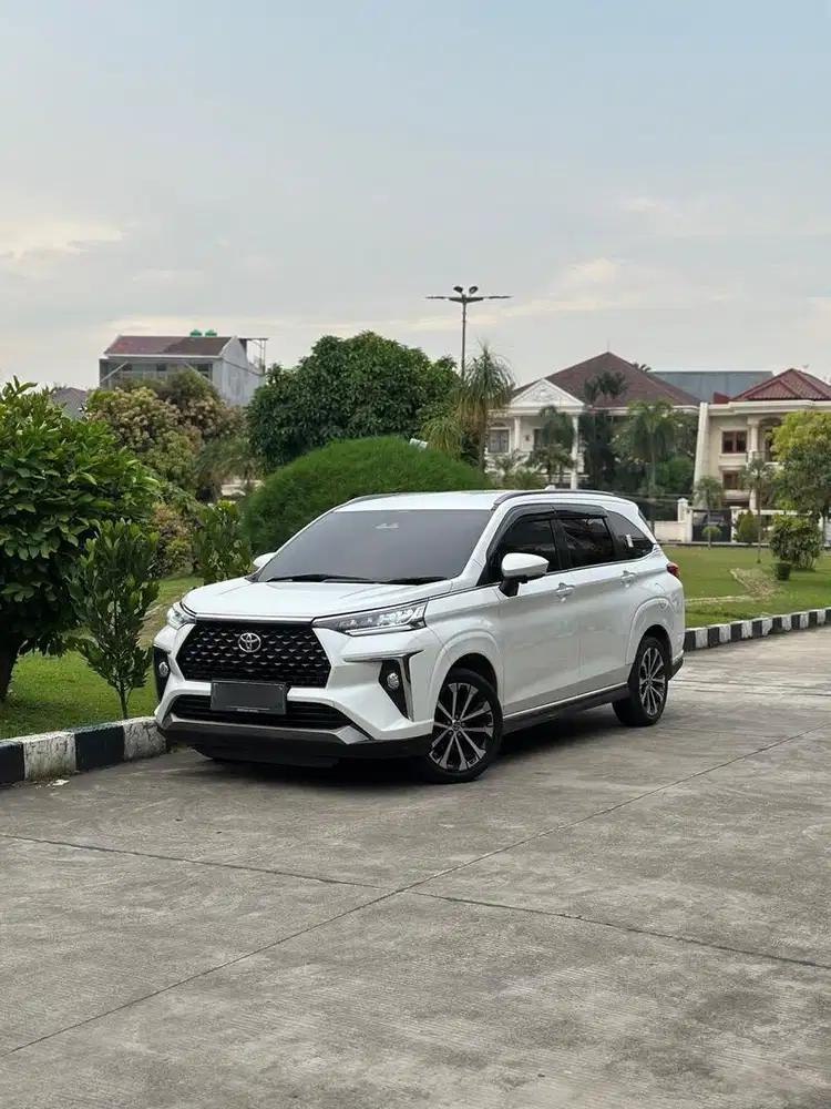 Toyota VELOZ Q TSS Putih CVT 2021