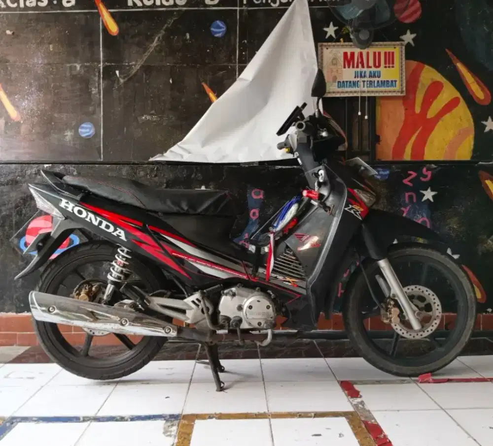 WTS Honda Supra X 125 OLD like new!