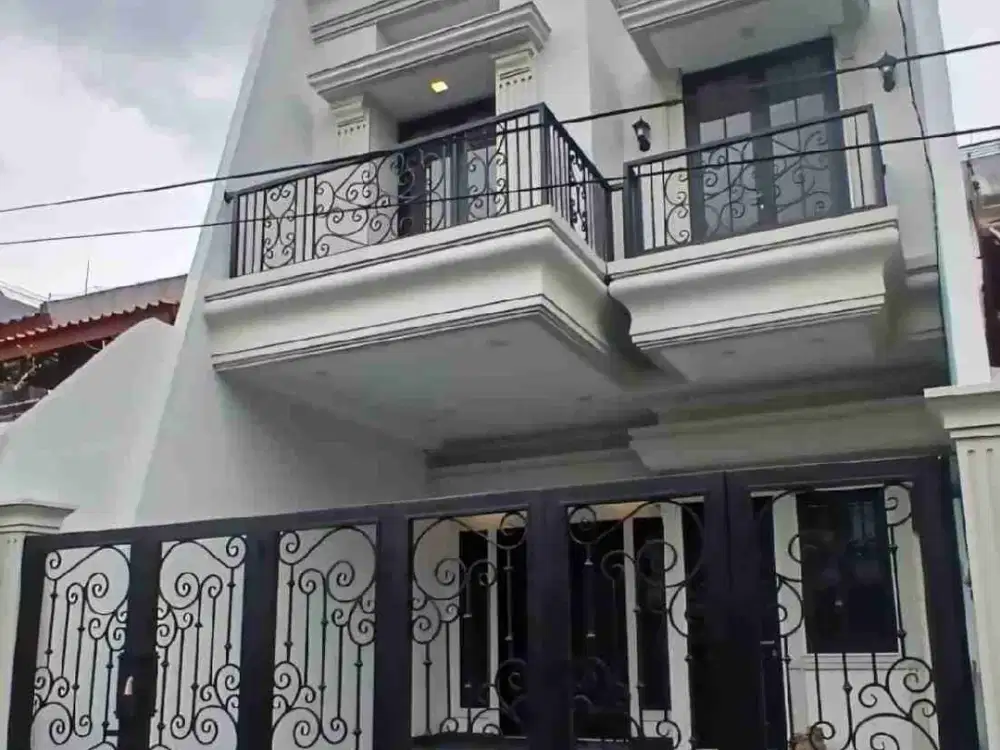 Rumah Baru Dekat Al Azhar Rawamangun Jakarta Timur