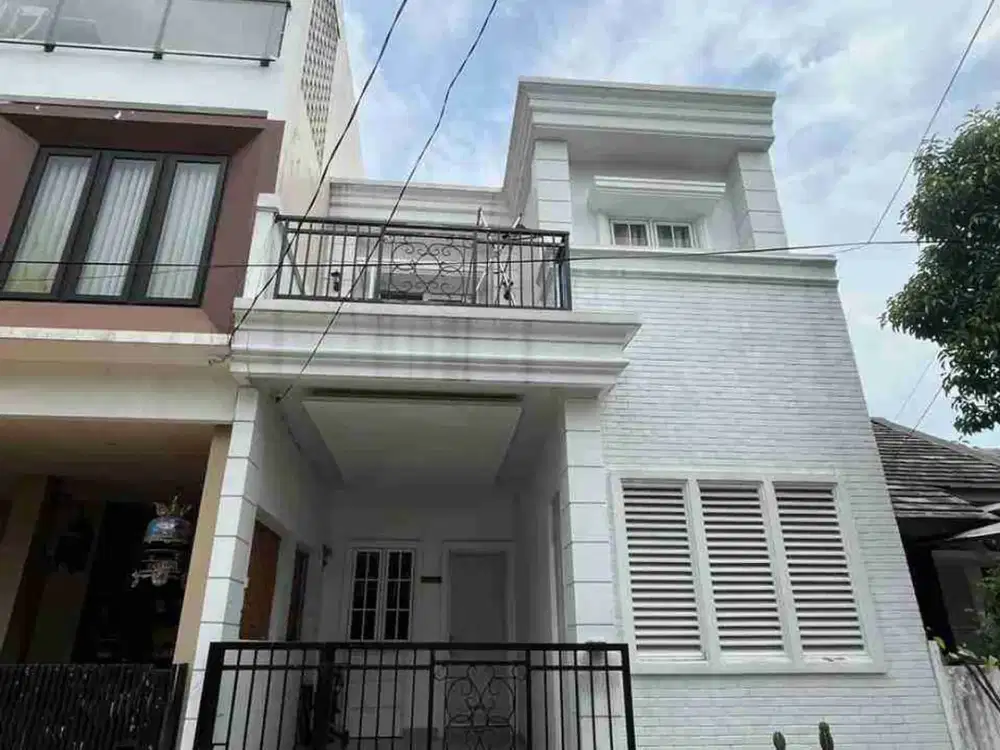 Rumah Bagus dan terawat di Serpong Park BSD Serpong