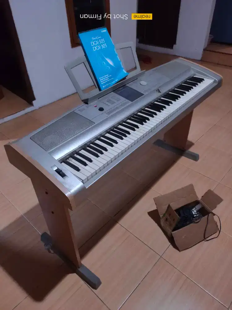 Dijual Piano Yamaha Portable grand Dgx505